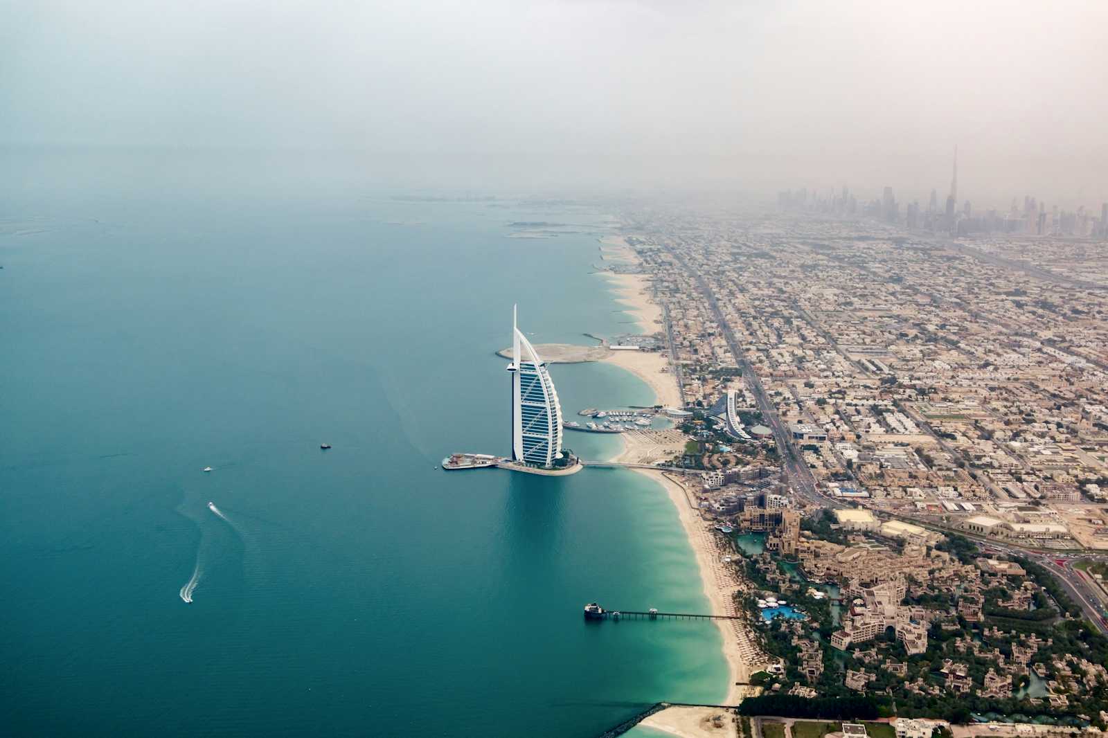 Dubai as a Digital Nomad Hub: A Critical Analysis Beyond the Hype